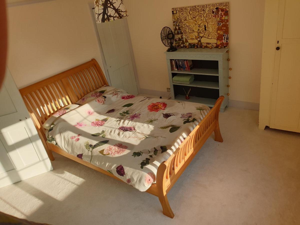Lotus Pod House Homestay Horsell Εξωτερικό φωτογραφία
